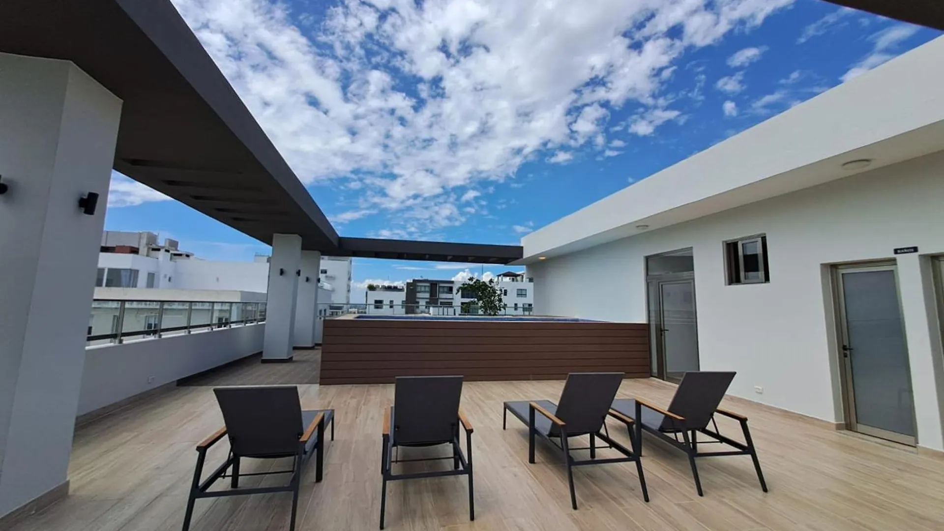 Luxury Apt Ibr Naco 1Br Poolgym Santo Domingo Apartment